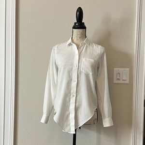 Semi casual long sleeve dress shirt